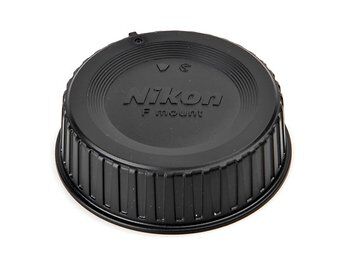 Nikon tylna pokrywka obiektywu LF-4