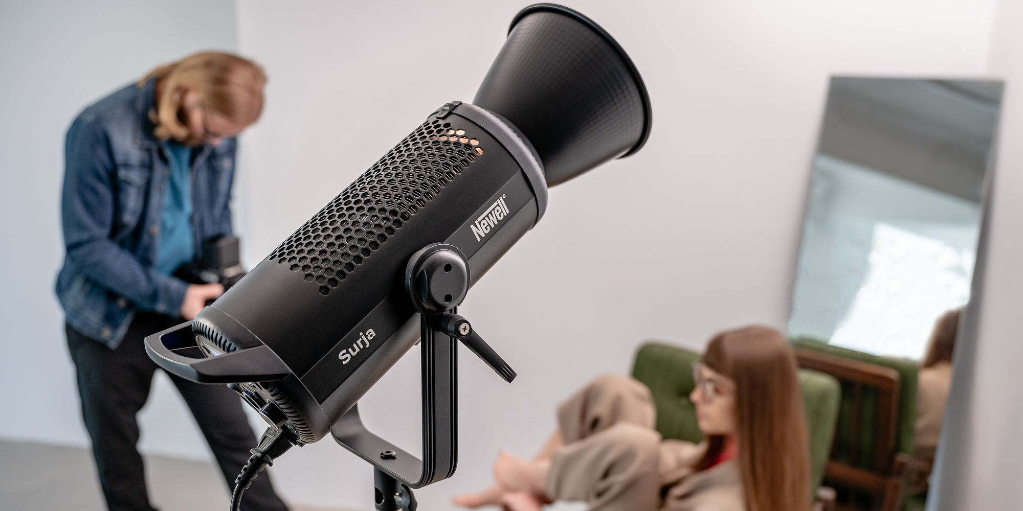 Mocne światło Newell Surja 400 CRI 96