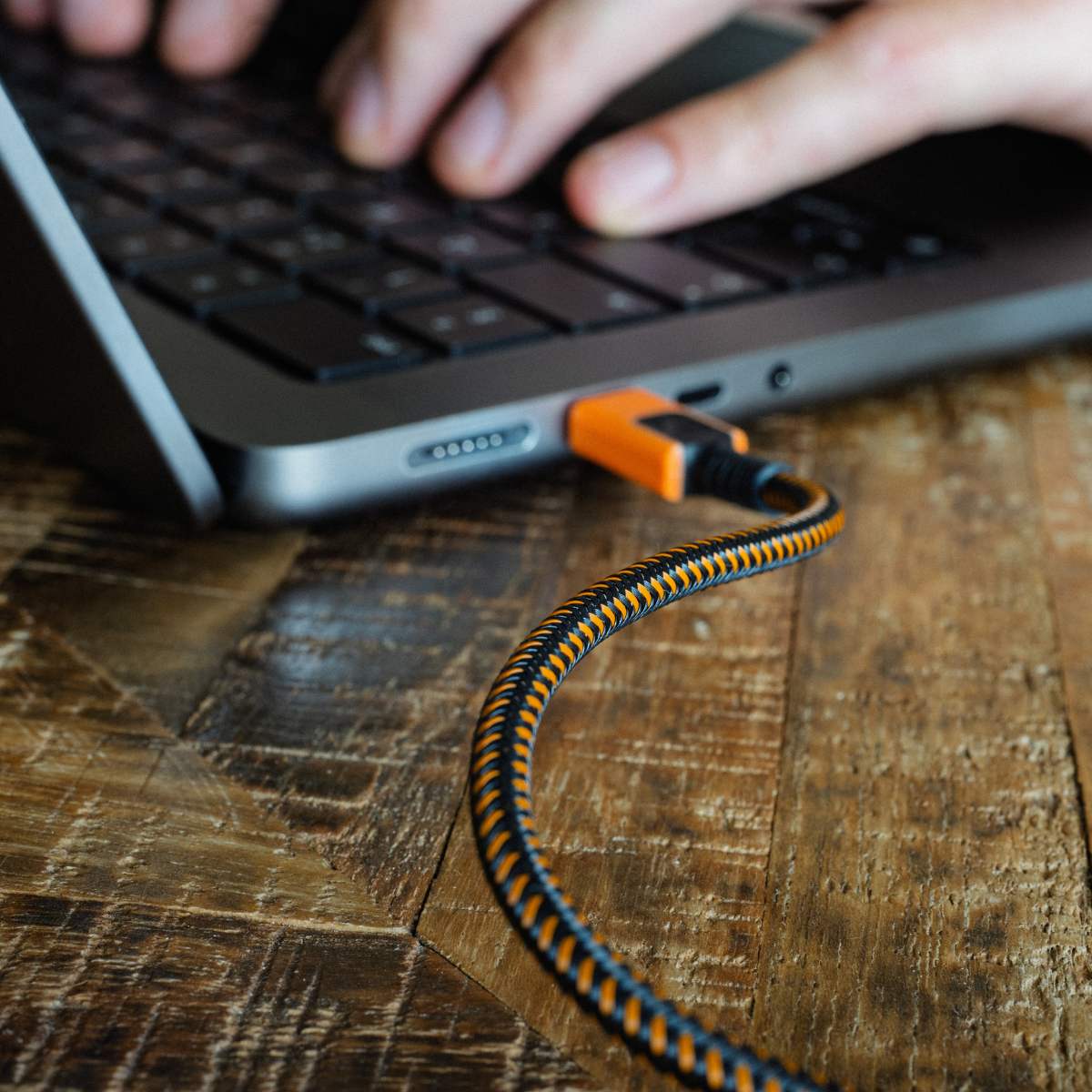 XTORM Kabel USB-C PD 240W do laptopów i urządzeń USB-C