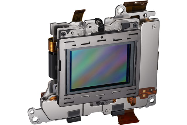 Nikon Z5 – pełnoklatkowa matryca i procesor EXPEED 6