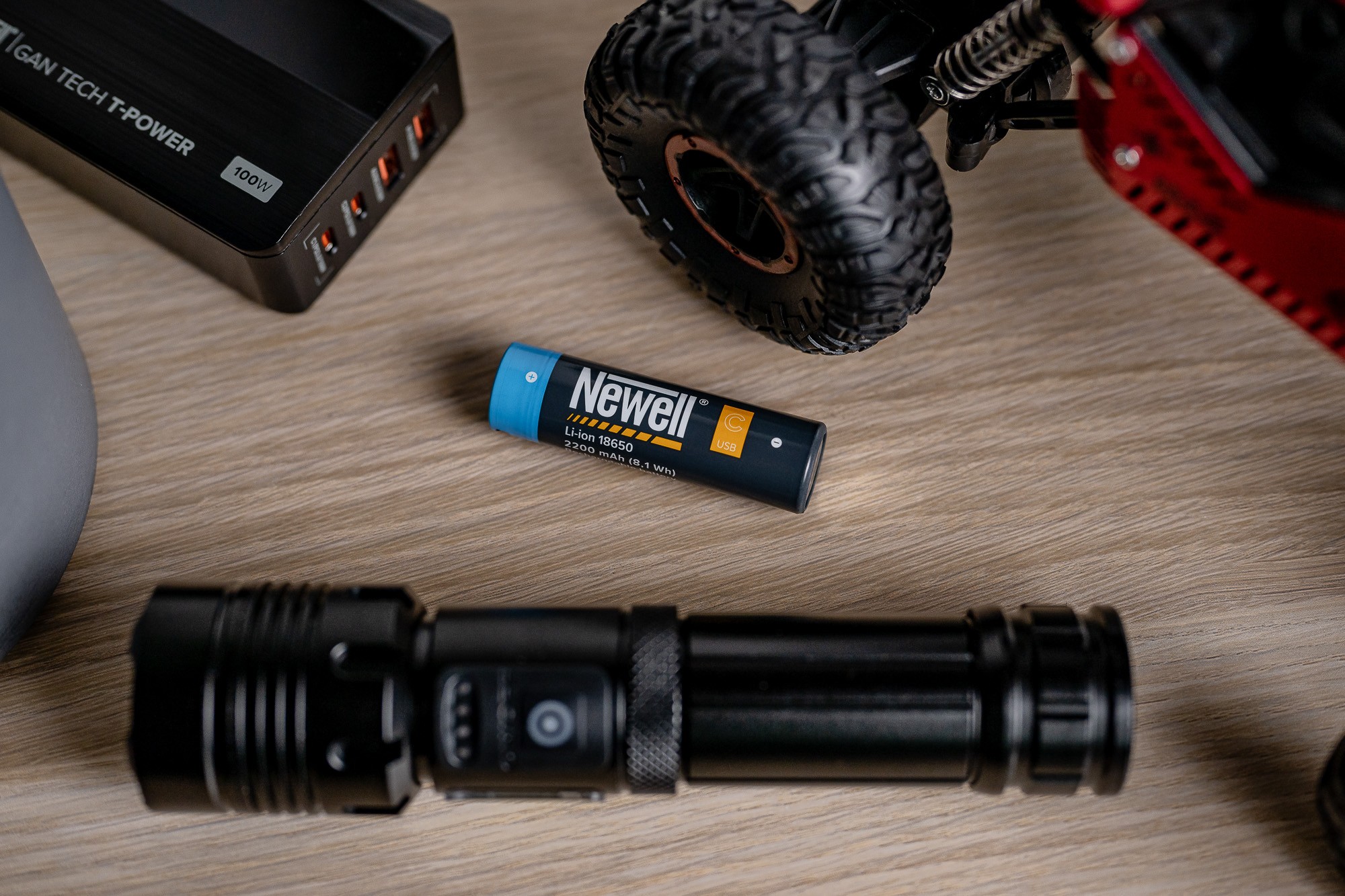 Newell 18650 USB-C Li-ion bez efektu pamięci