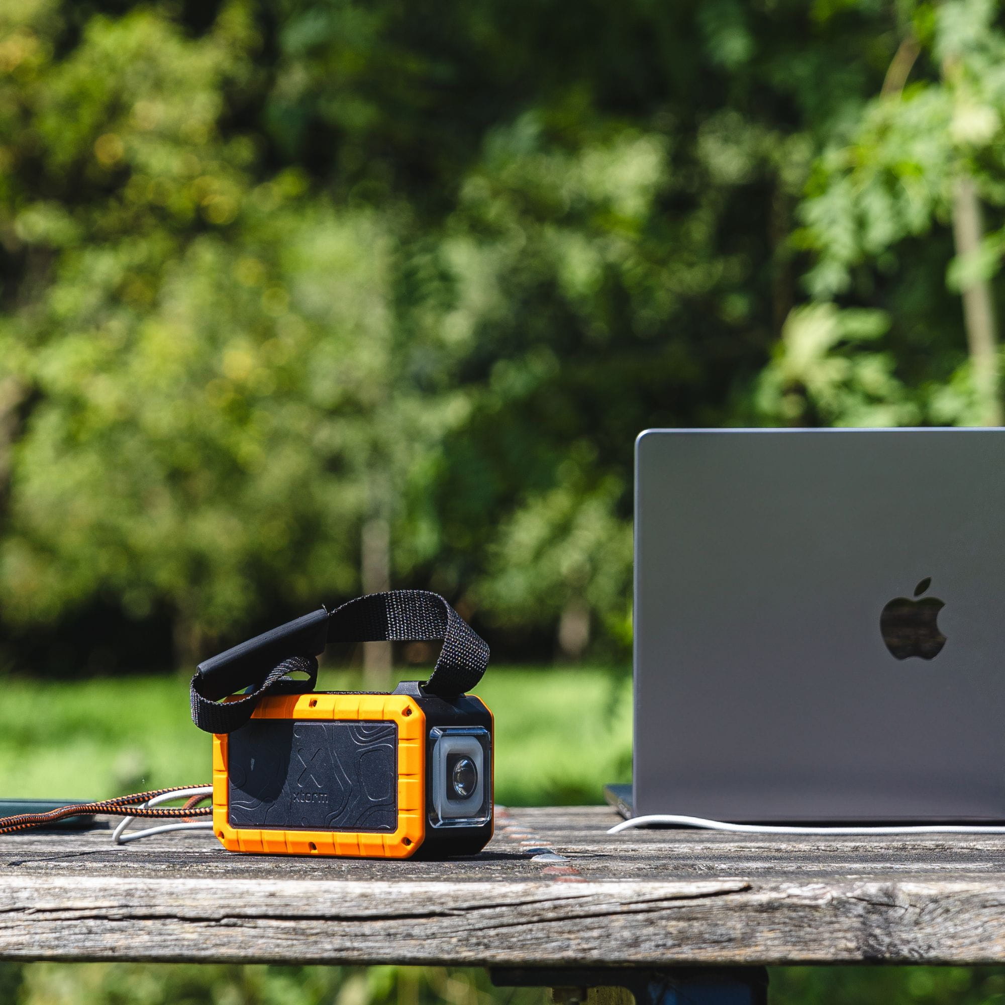 XTORM Powerbank Rugged Flashlight USB-C PD 100W