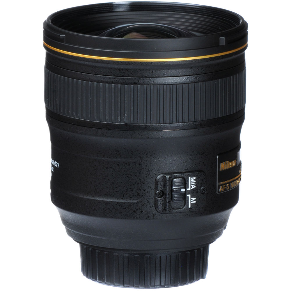 Sigma 17-40 mm z boku L-mount