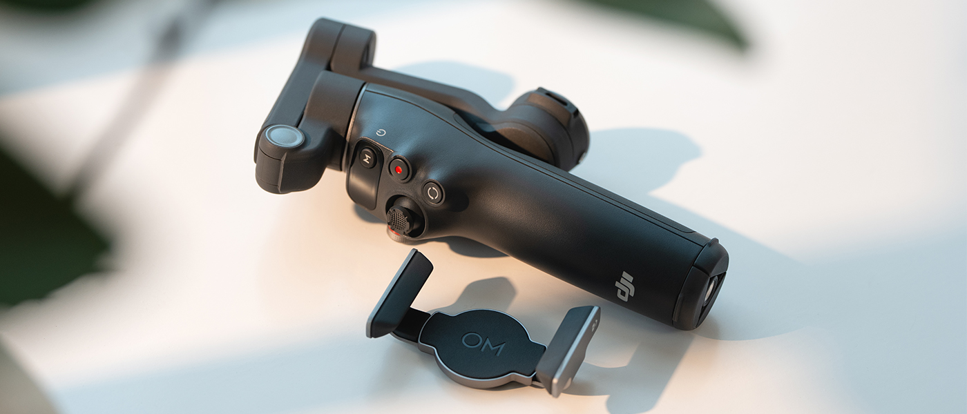 Wbudowane oświetlenie i profesjonalny dźwięk Wbudowane oświetlenie i profesjonalny dźwięk