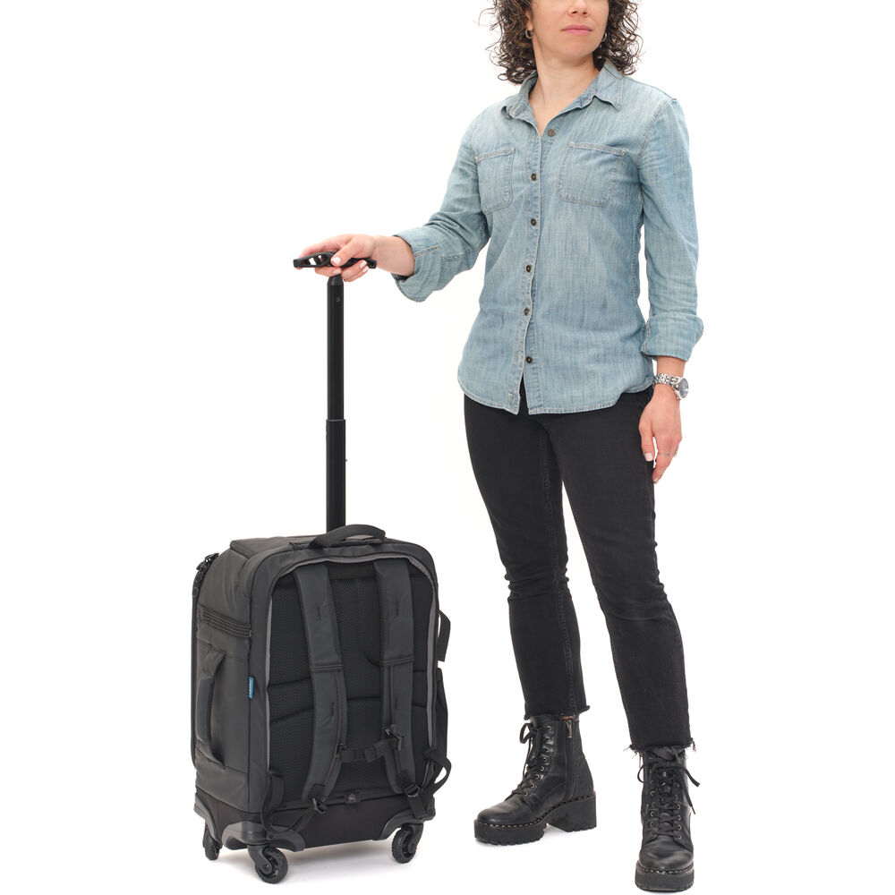 Połączenie plecaka i walizki w jednym systemie