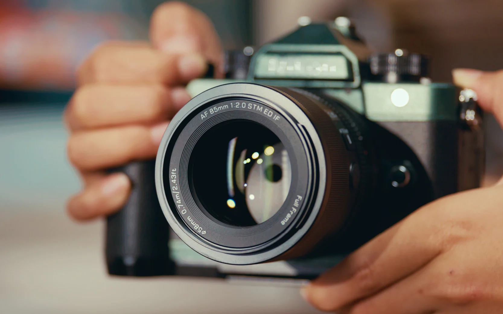 Jasna przysłona F2.0 – kontrola nad światłem i głębią ostrości Jasna przysłona F2.0 – kontrola nad światłem i głębią ostrości