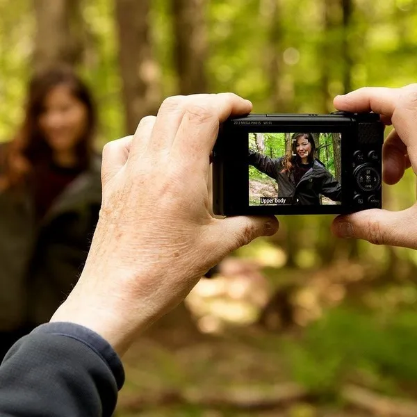 20,3 MP i zaawansowana matryca CMOS – szczegółowość na najwyższym poziomie