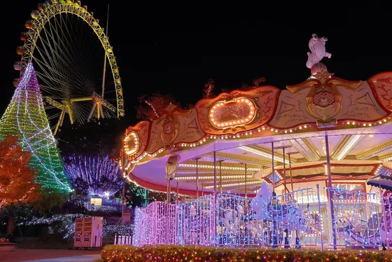 Szeroki zakres ogniskowych 18–150 mm