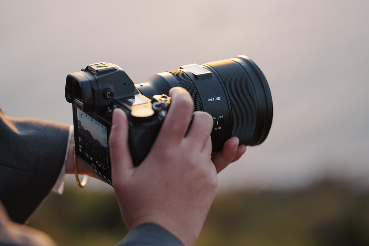 Ekstremalna jasność f/1.2 – pełna kontrola nad światłem