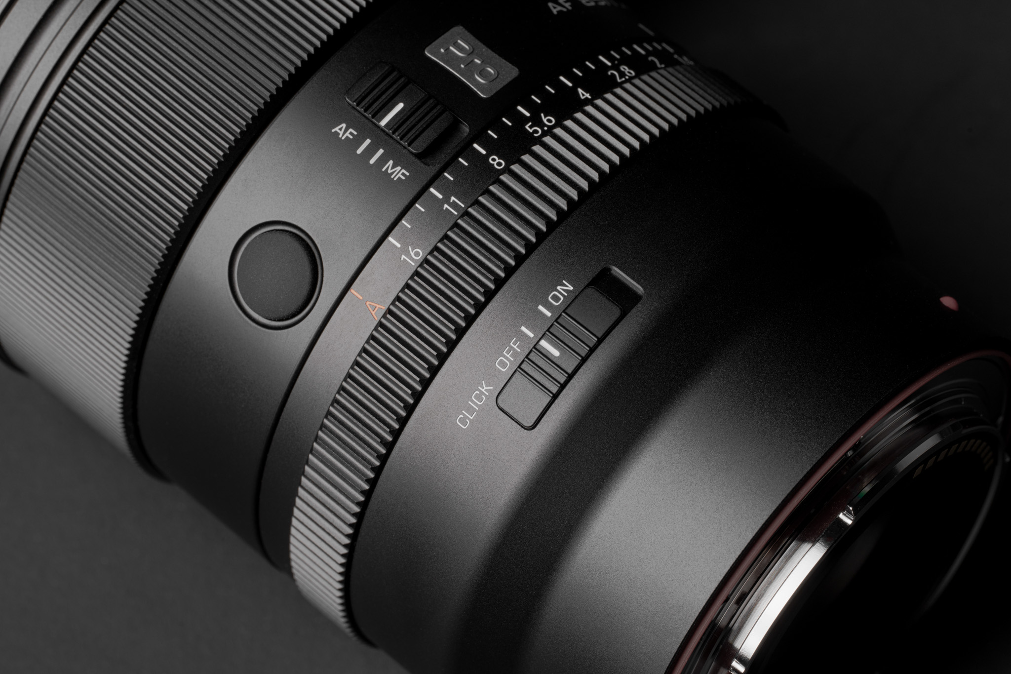 Profesjonalna jakość obrazu z dużą światłosiłą f/1.4