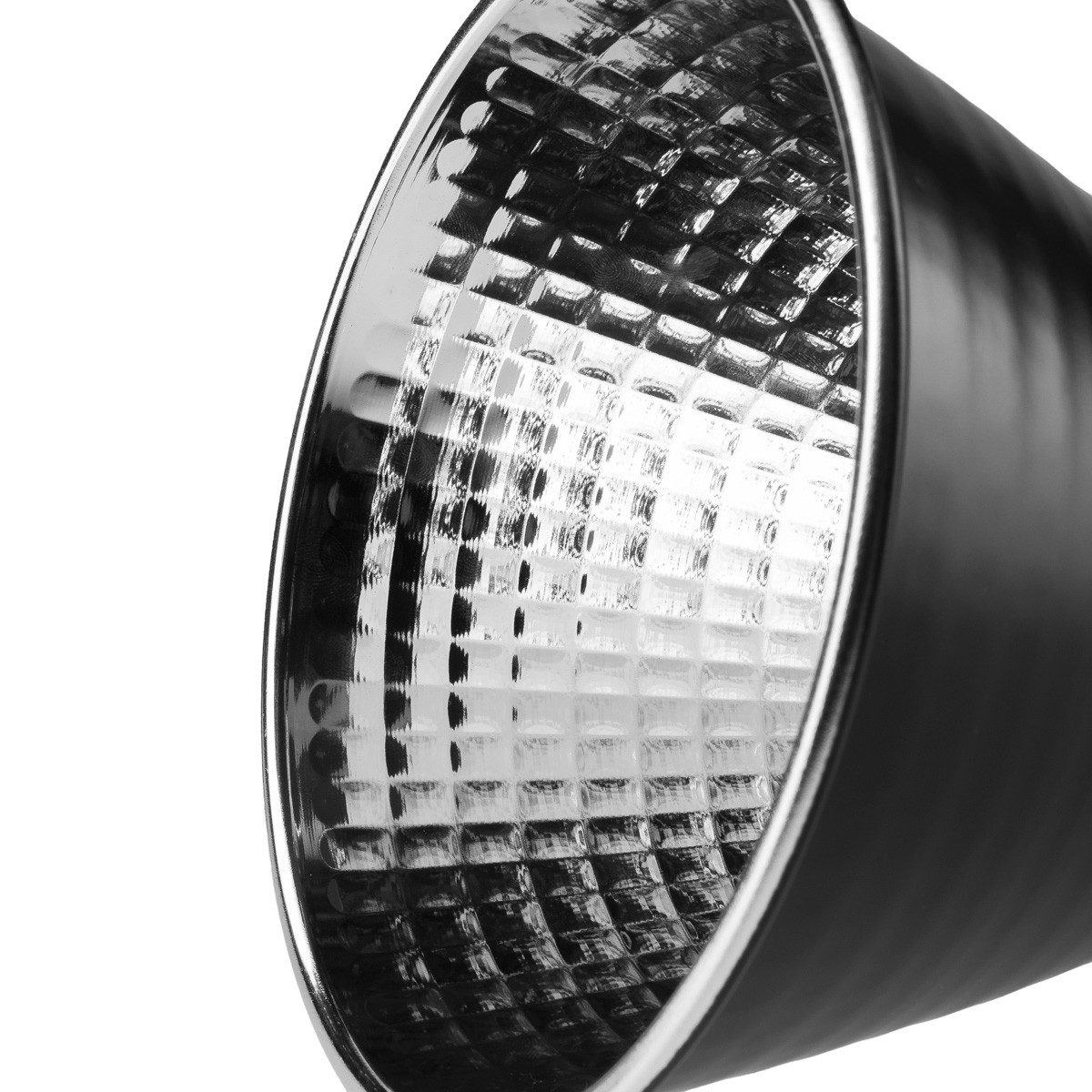 Stworzona do lamp LED, kompatybilna z błyskiem