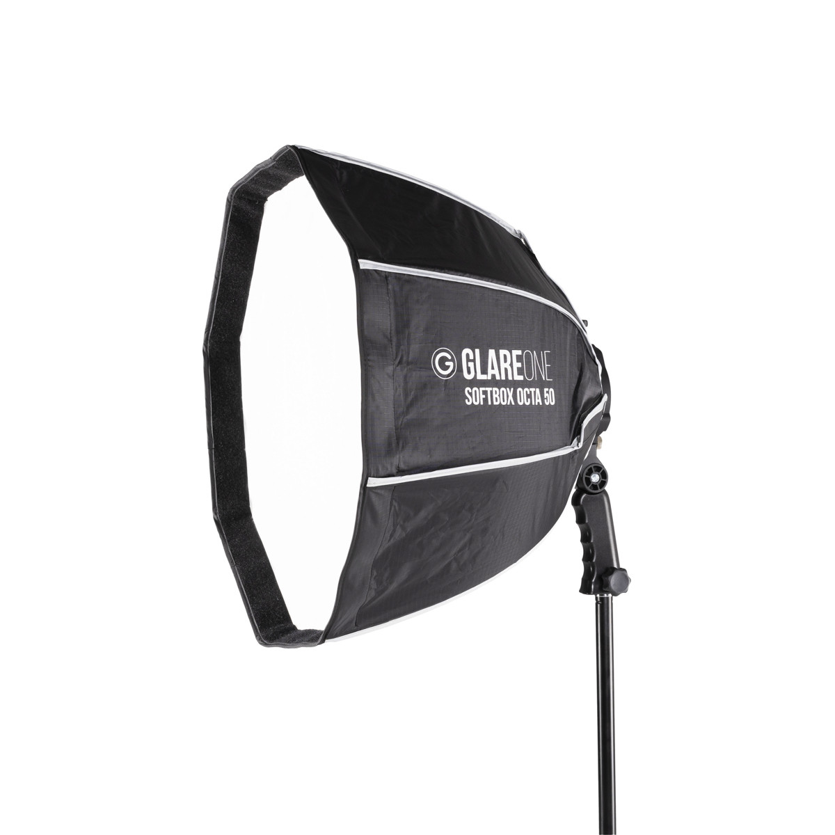 Idealny do małych lamp i speedlite