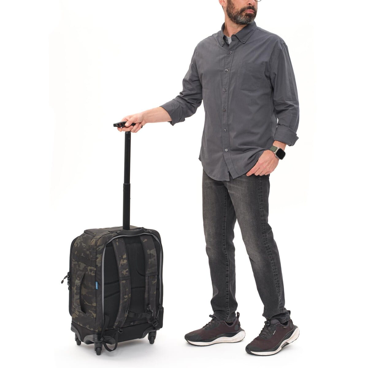 Połączenie plecaka i walizki w jednym systemie